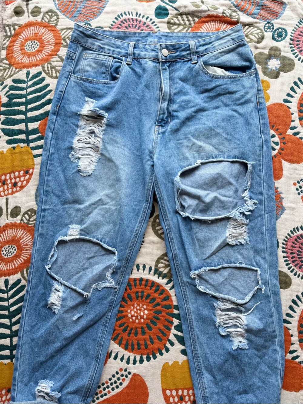 SHEIN Light Blue Distressed Ripped Jeans